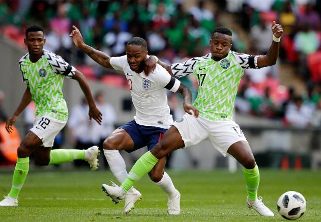  拉齐奥定位球显神通，蓝鹰军团高空轰炸连下两城