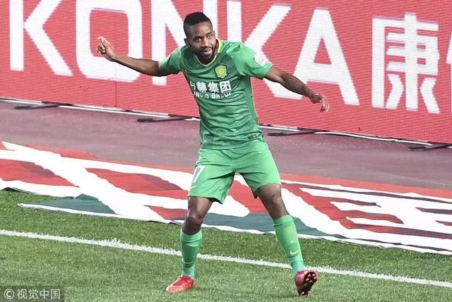  德甲裁判判罚引争议，视频助理裁判作用凸显