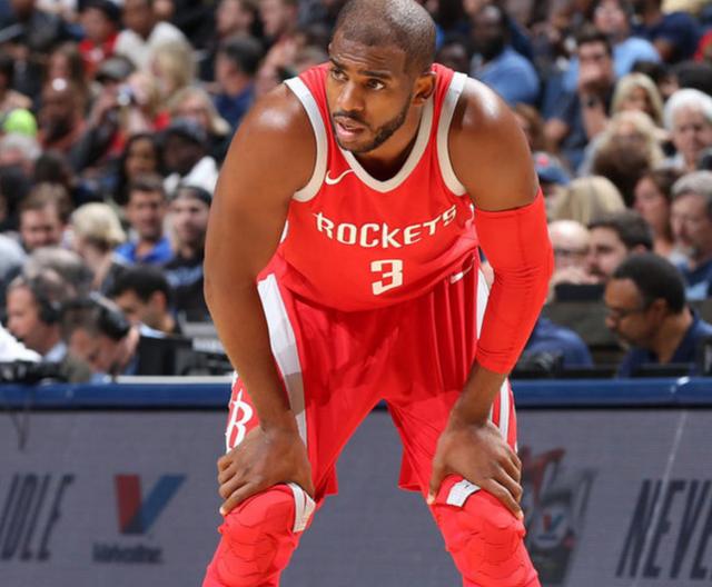  罗马中场核心伤退，球队攻防失衡暴露阵容短板  