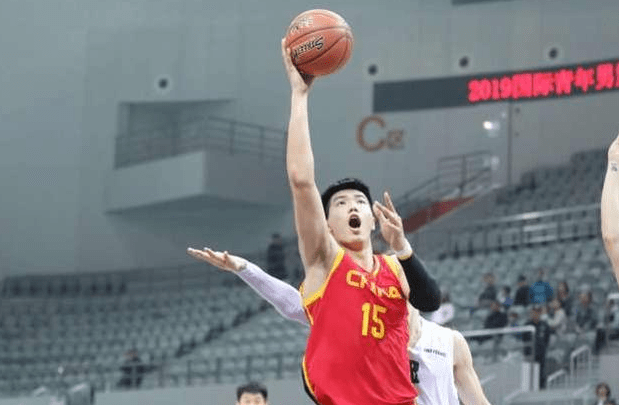  圣保利青年才俊闪耀赛场，未来之星崭露头角