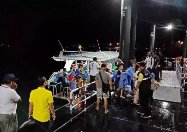  蒙彼利埃主场遇暴雨侵袭，湿滑场地助力防守反击奏效